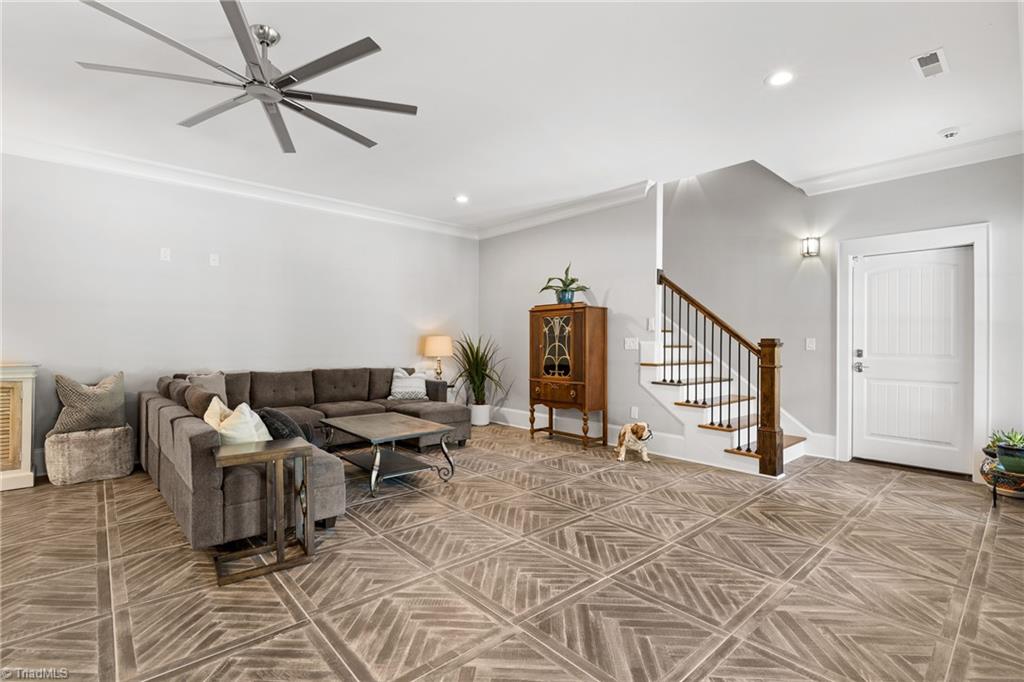6323 Nesting Way Property Photo 37