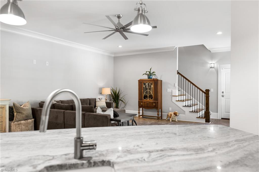 6323 Nesting Way Property Photo 38
