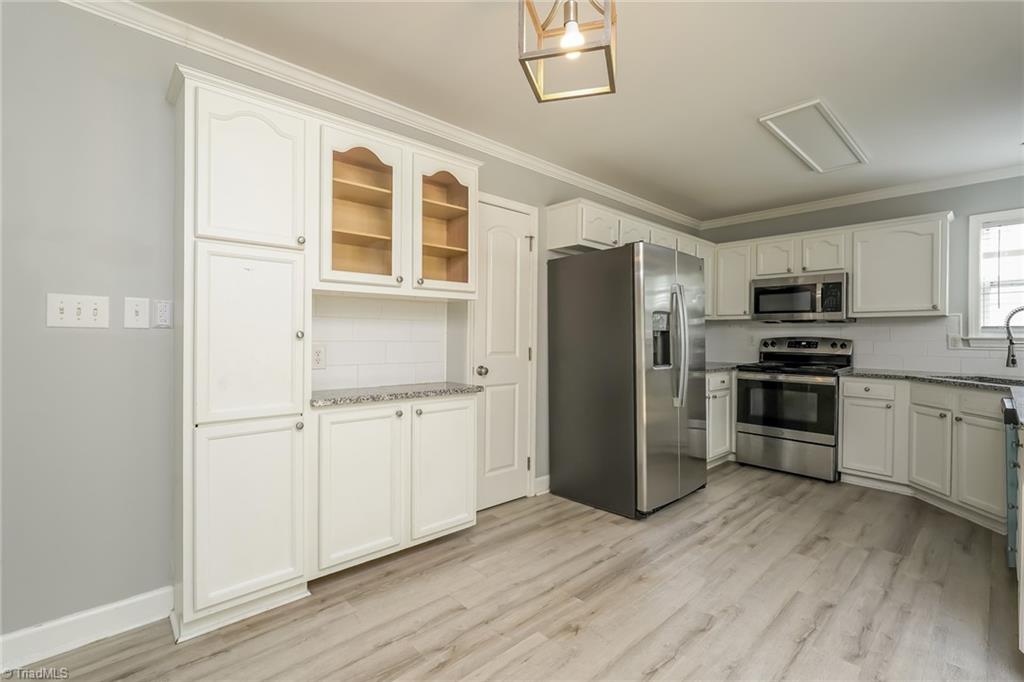 4734 Eagle Path Property Photo 10