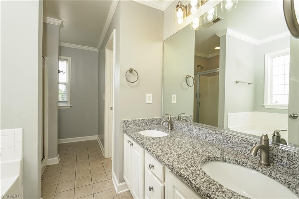 4734 Eagle Path Property Photo 13
