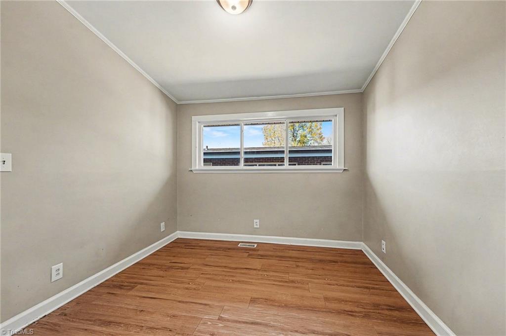 511 Saunders Place # A Property Photo 14