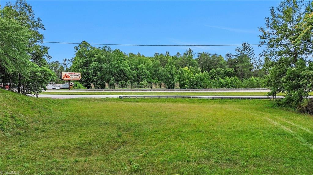 5622 W Us Highway 421 Property Photo 1