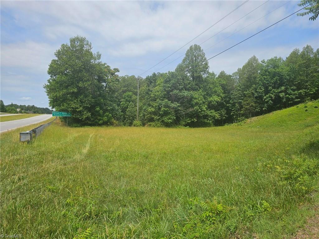 5622 W Us Highway 421 Property Photo 3