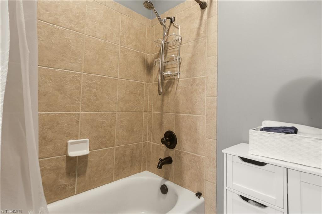 8125 Riesling Drive Property Photo 30