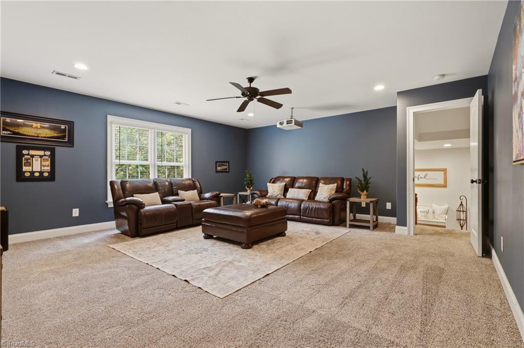 8125 Riesling Drive Property Photo 31
