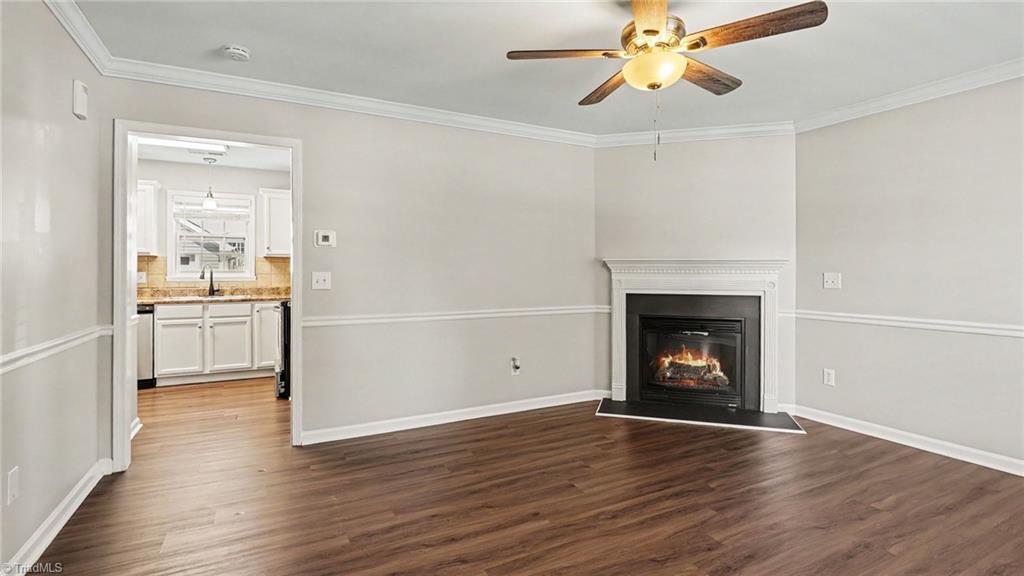 4055 Creekside Court Property Photo 4