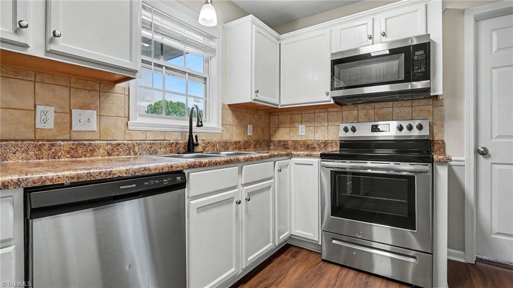 4055 Creekside Court Property Photo 11
