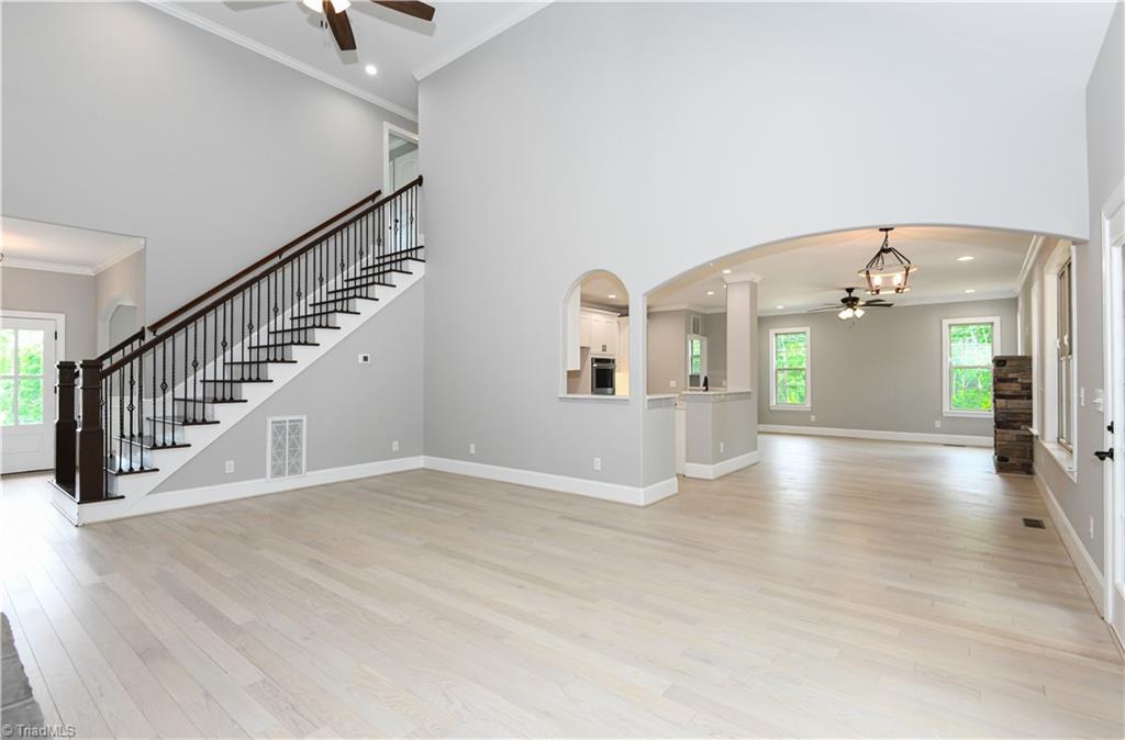 5483 Meadowlark Court Property Photo 5