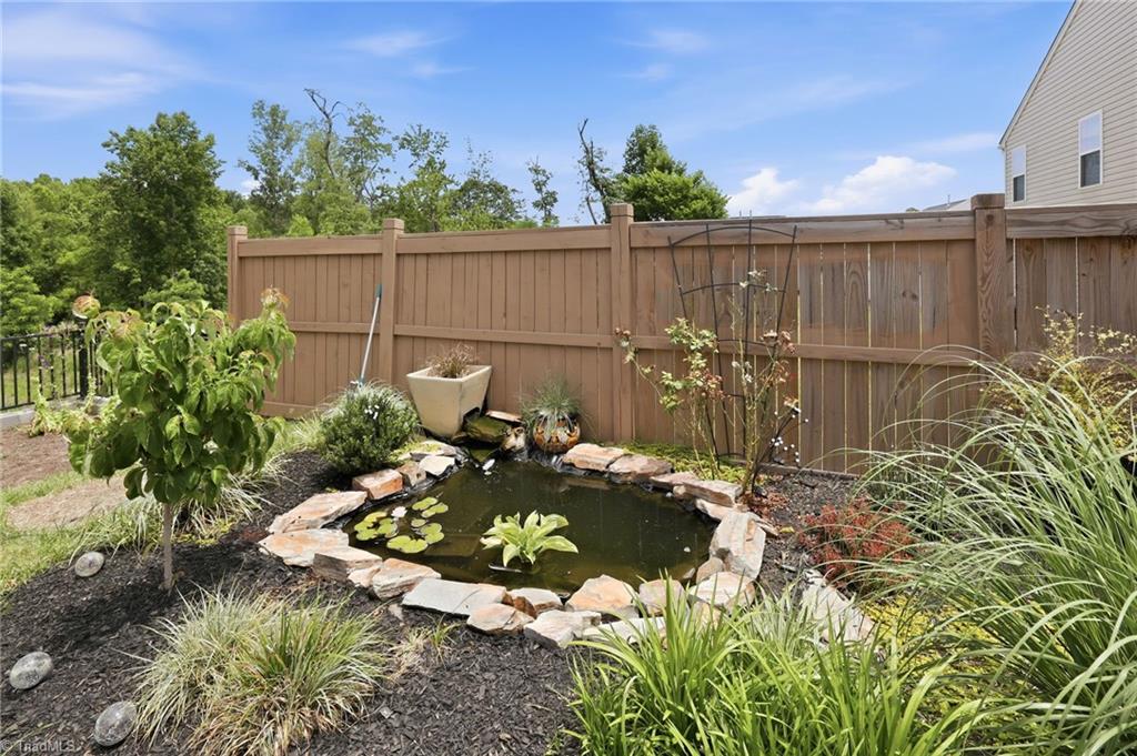6882 Bellawood Drive Property Photo 37
