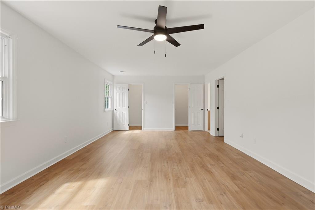 4518 Oak Hollow Drive Property Photo 15