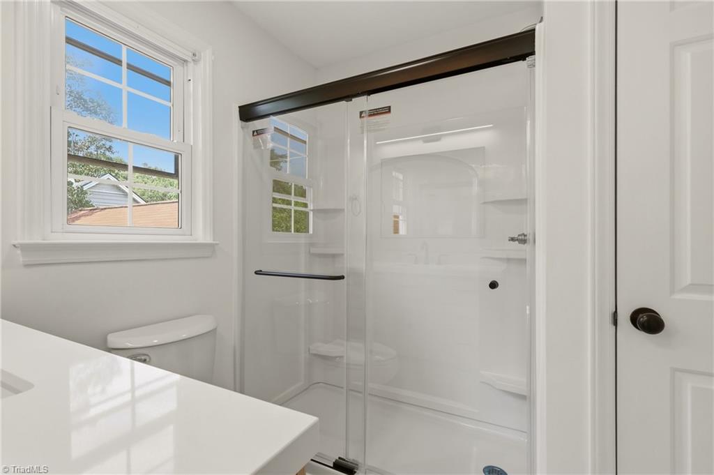 4518 Oak Hollow Drive Property Photo 17