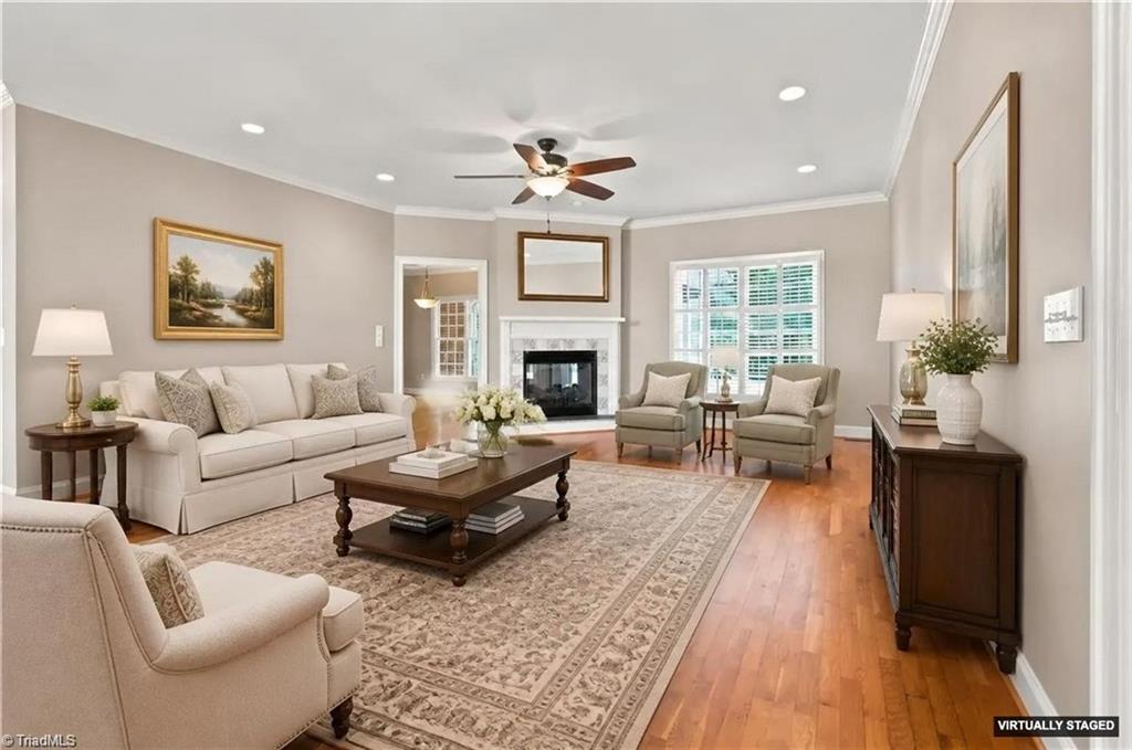 619 Laurel Valley Way Property Photo 4
