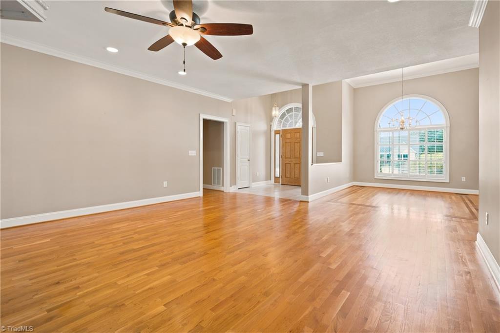 619 Laurel Valley Way Property Photo 7