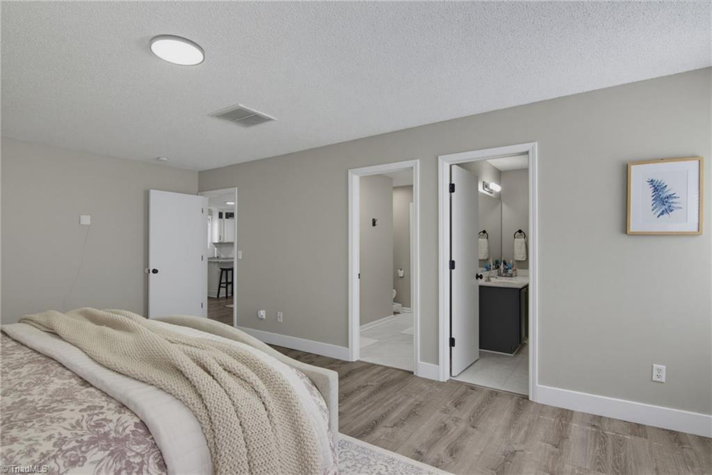 913 Topsail Drive Property Photo 17