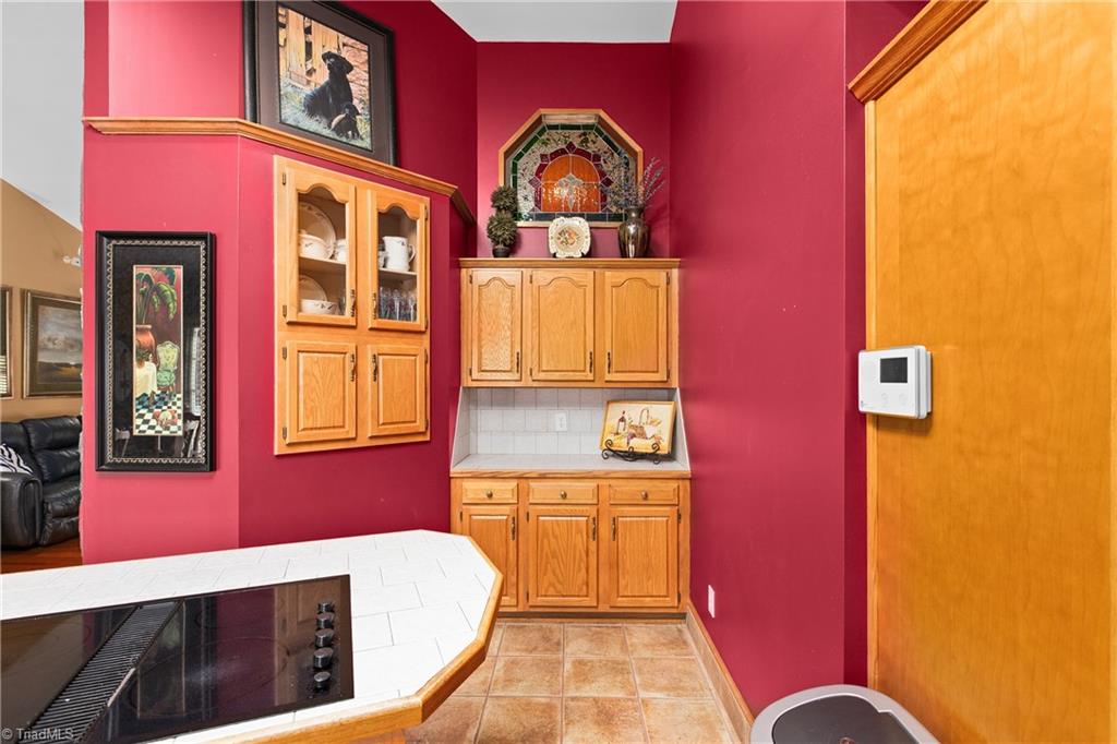 128 Meadowview Road Property Photo 16