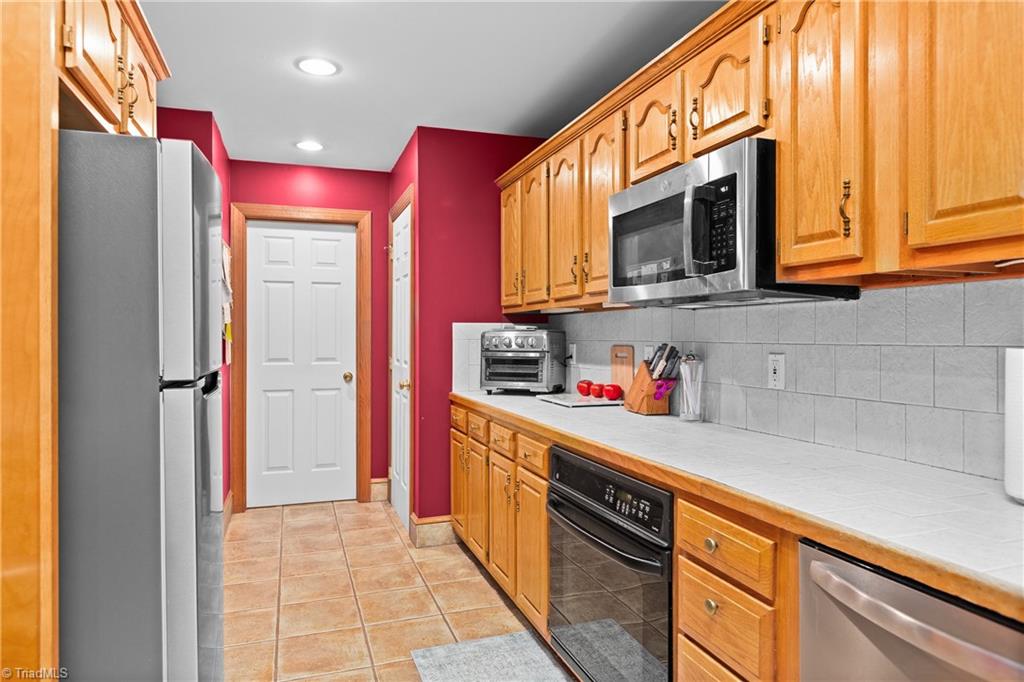 128 Meadowview Road Property Photo 19
