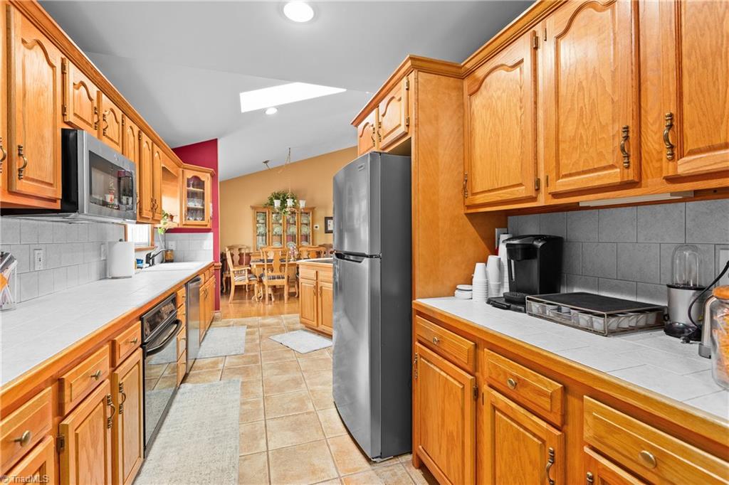 128 Meadowview Road Property Photo 20
