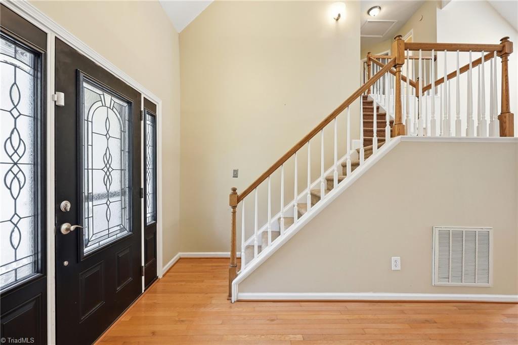 425 Turnberry Drive Property Photo 15