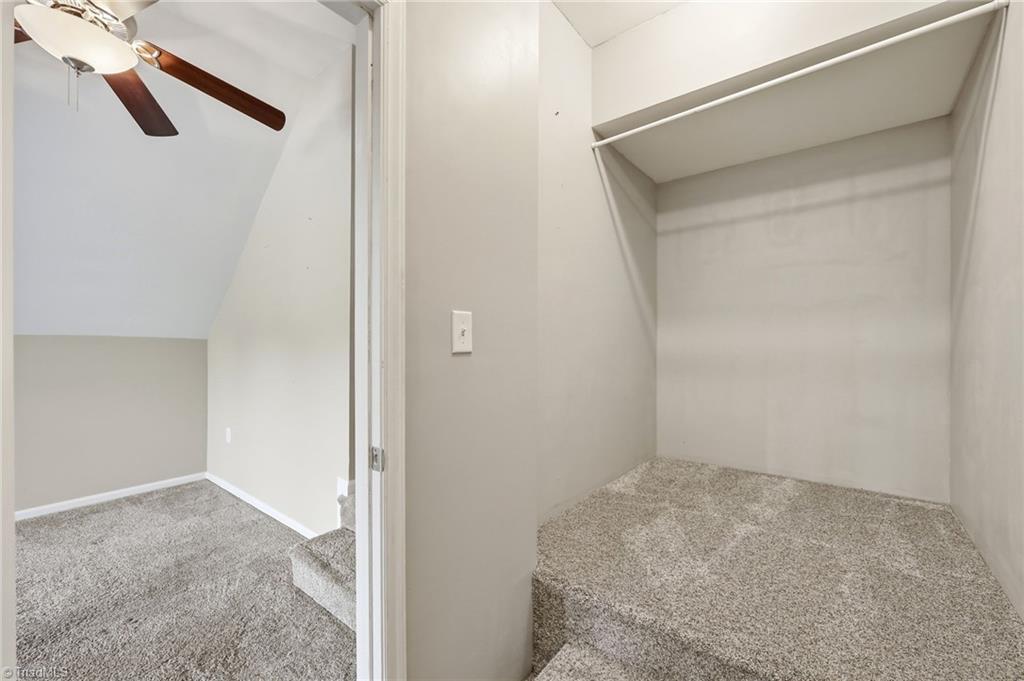 425 Turnberry Drive Property Photo 28