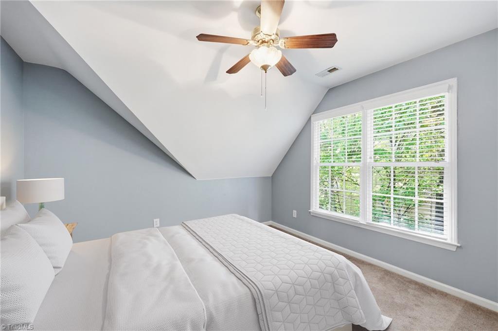 425 Turnberry Drive Property Photo 32