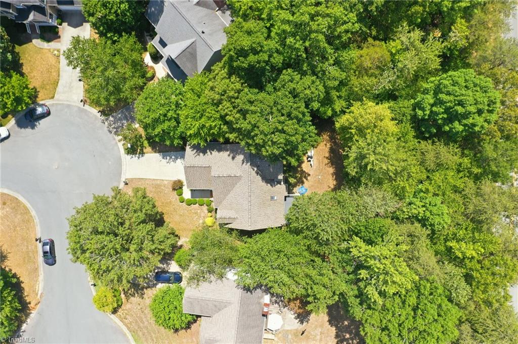 425 Turnberry Drive Property Photo 46