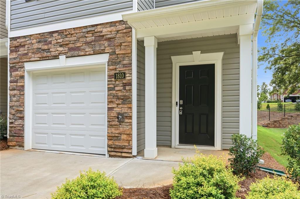 1810 Brim Drive Property Photo 3
