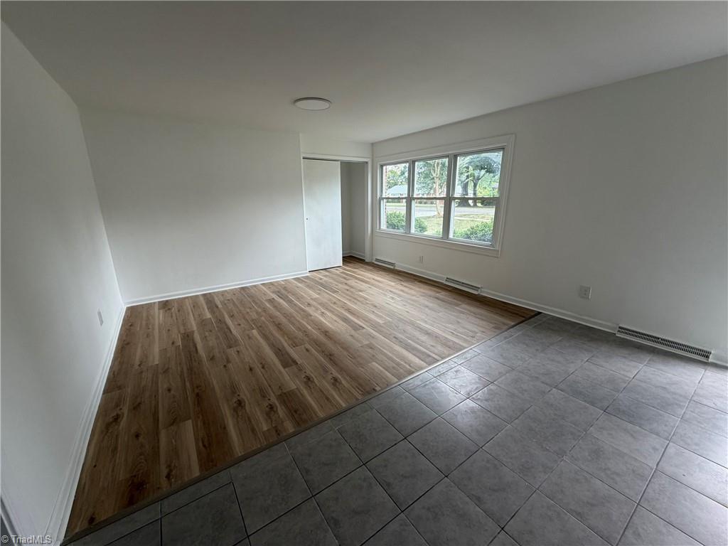 992 Main Street Property Photo 4