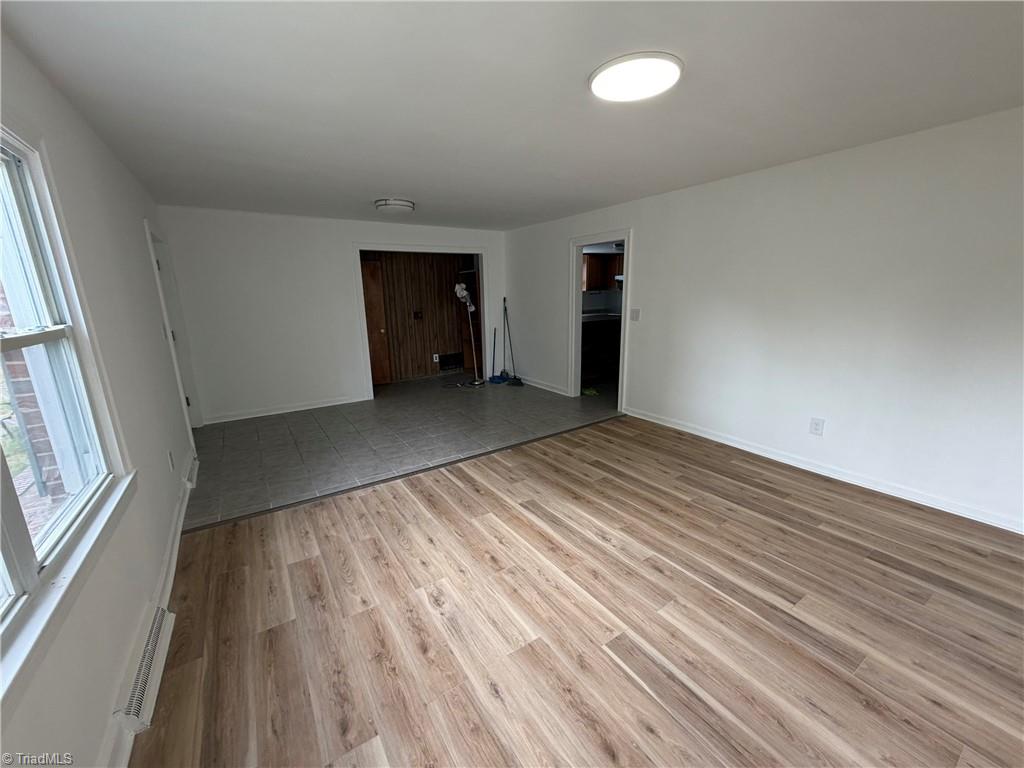 992 Main Street Property Photo 5