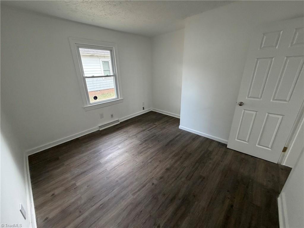 992 Main Street Property Photo 8