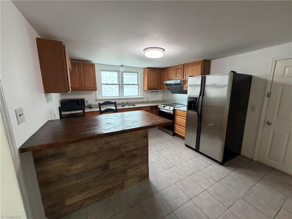 992 Main Street Property Photo 14