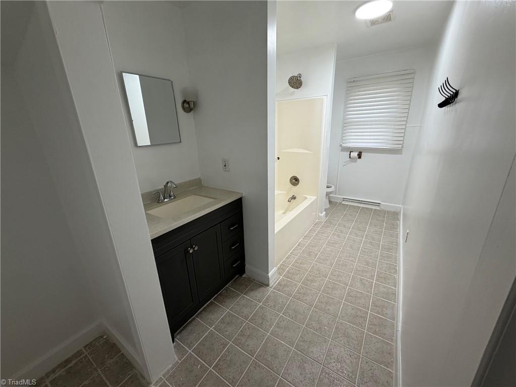 992 Main Street Property Photo 17