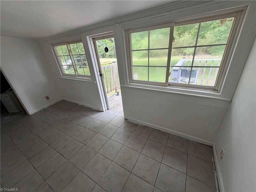 992 Main Street Property Photo 18