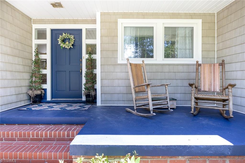 159 Circle Drive Property Photo 2