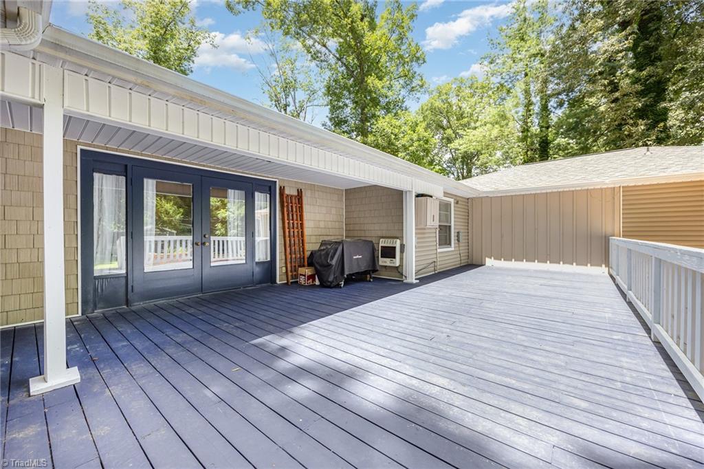 159 Circle Drive Property Photo 4