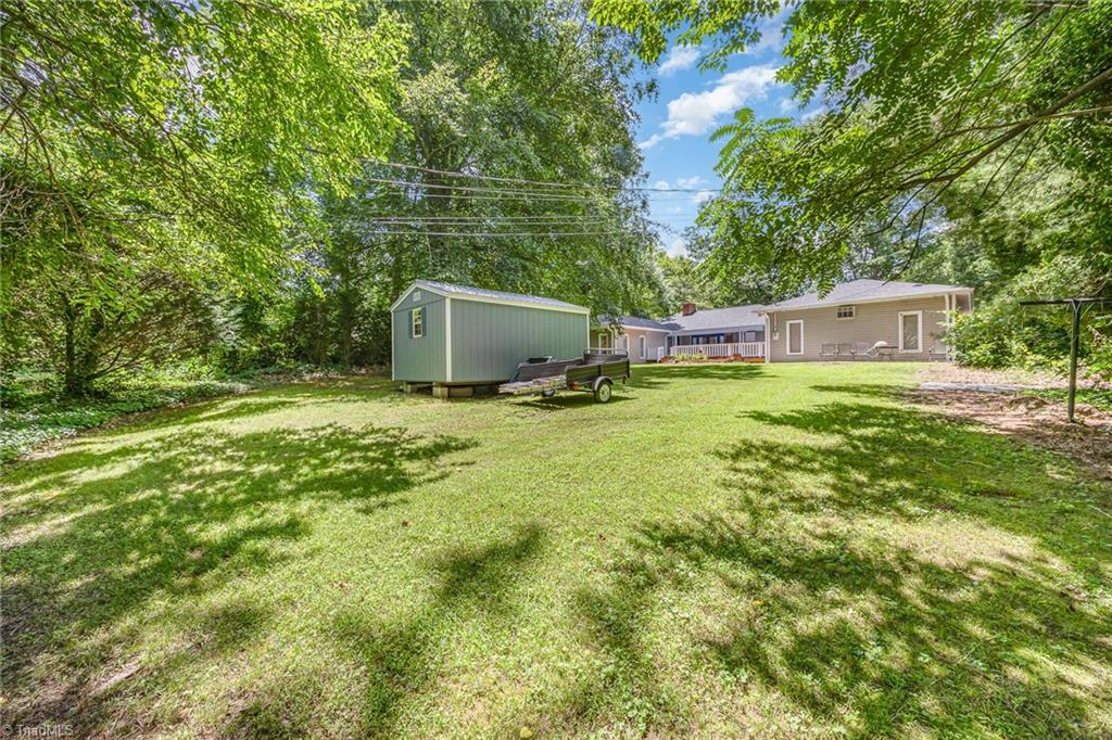 159 Circle Drive Property Photo 5