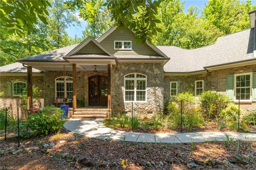 3108 Sandy Springs Road Property Photo 1