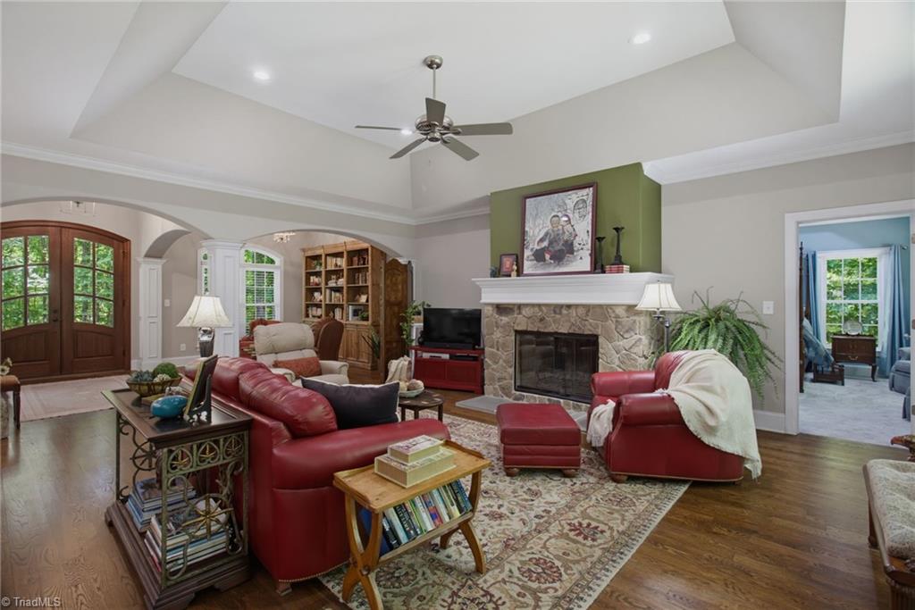 3108 Sandy Springs Road Property Photo 9