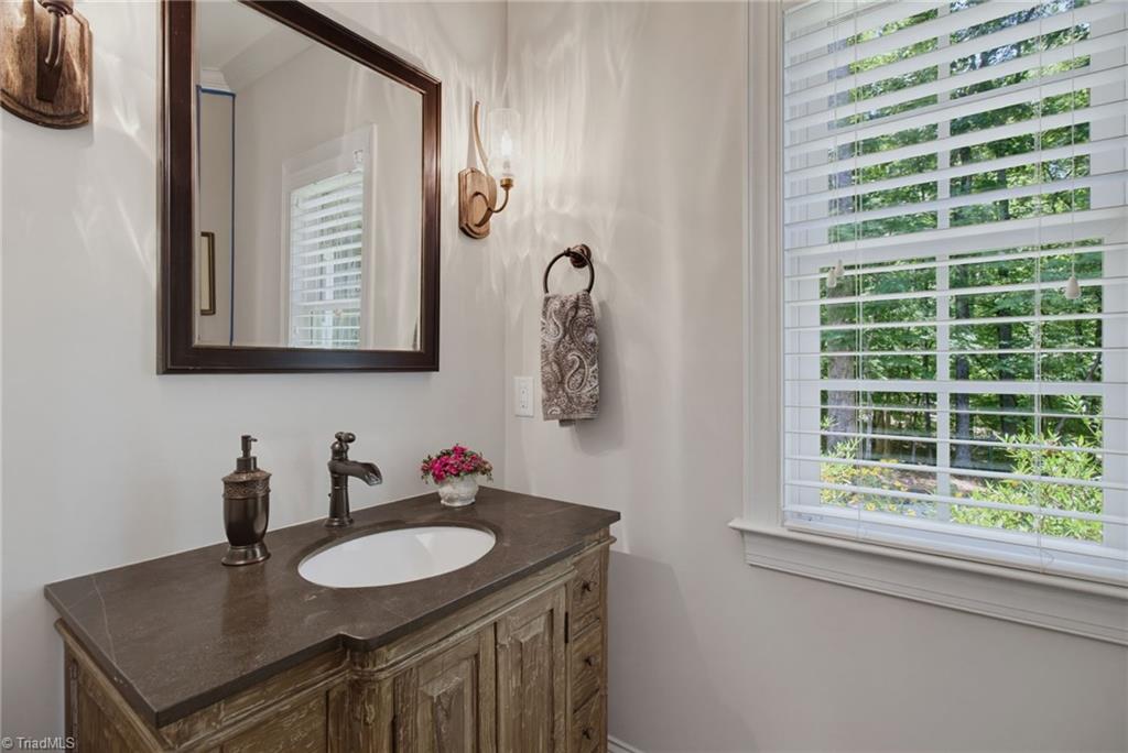 3108 Sandy Springs Road Property Photo 16