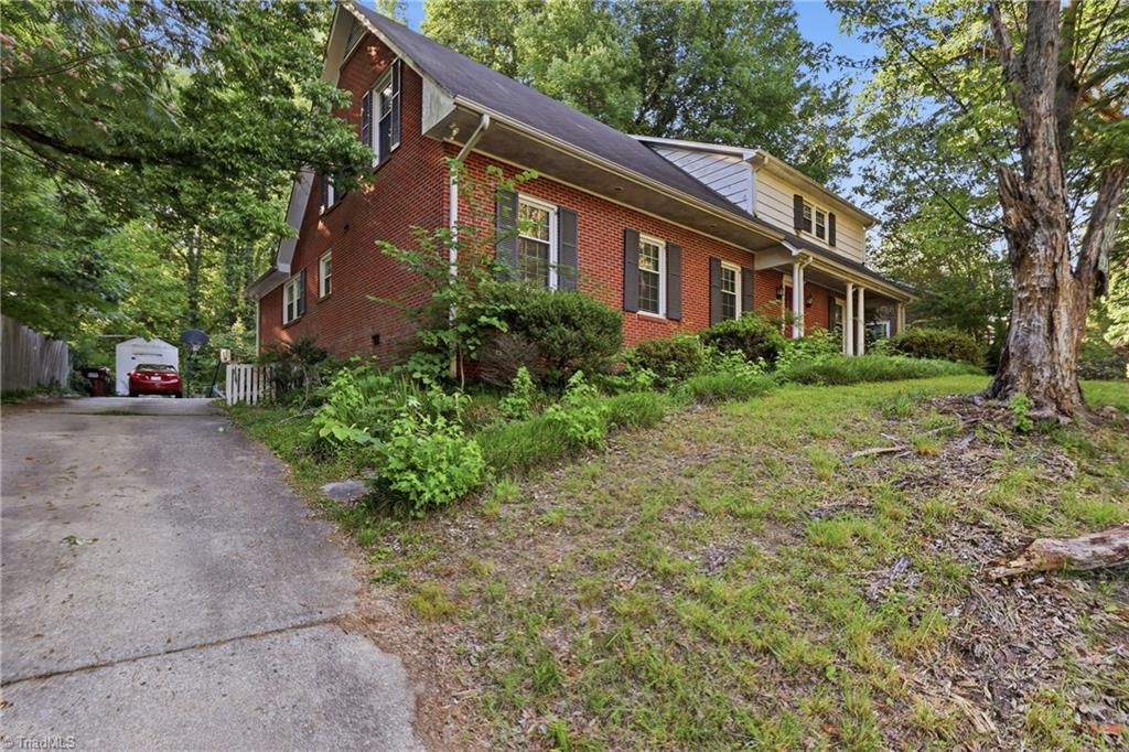 1056 Cantering Road Property Photo 2