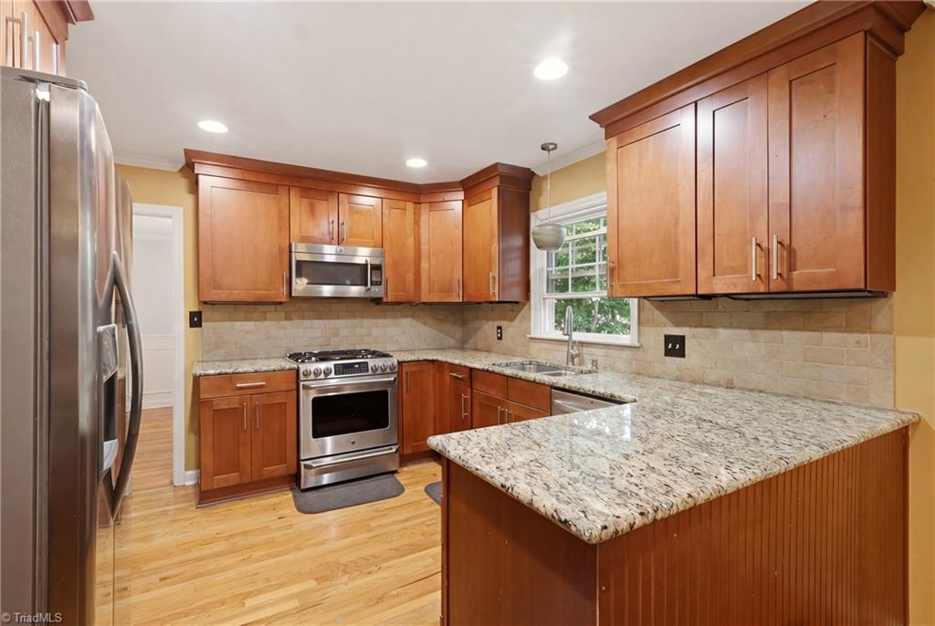 1056 Cantering Road Property Photo 9