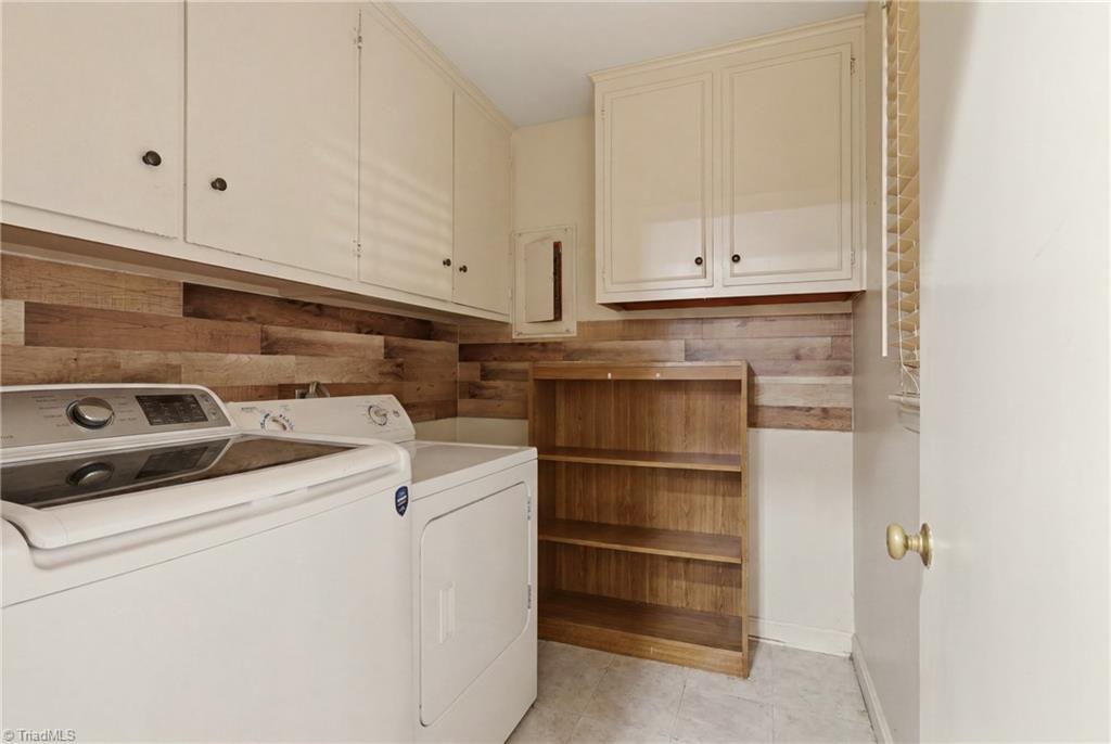 1056 Cantering Road Property Photo 27
