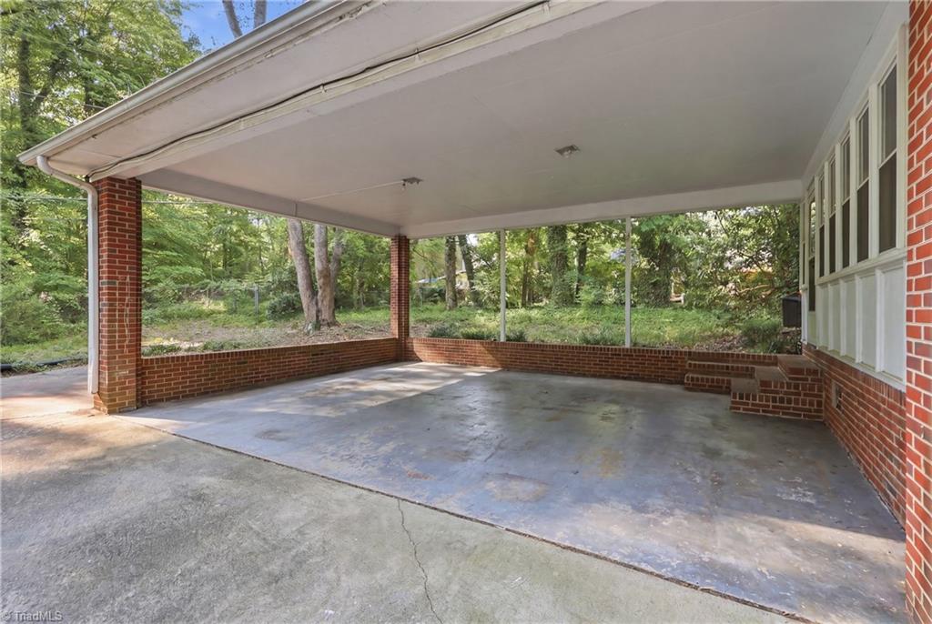 1056 Cantering Road Property Photo 33