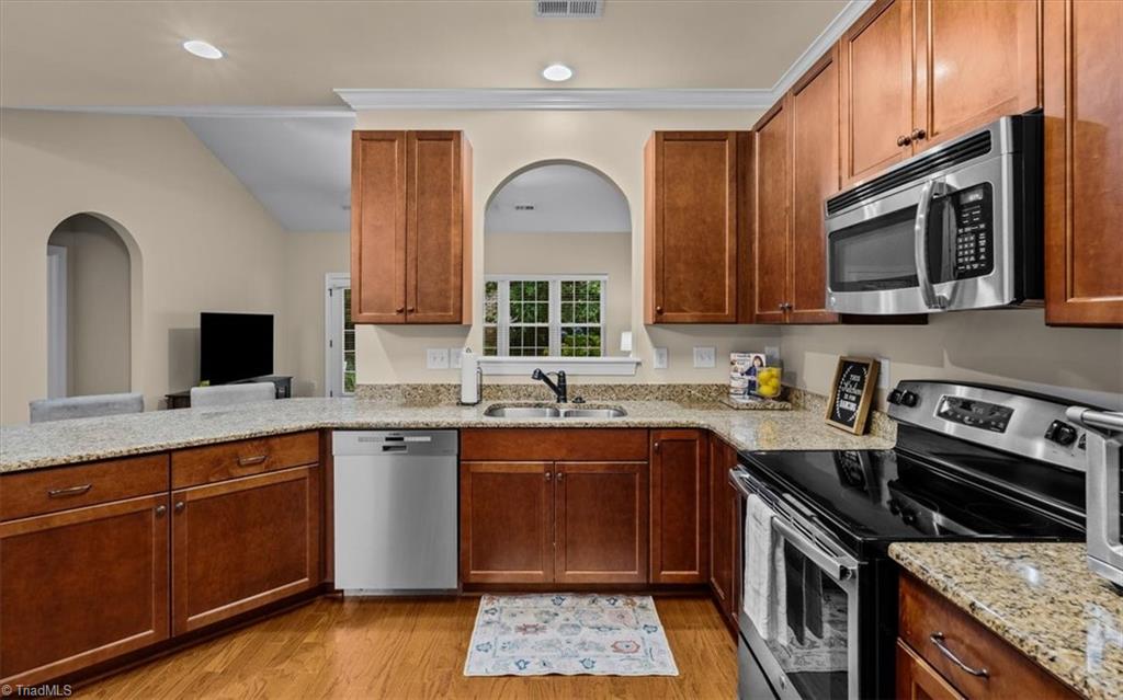 125 Chestnut Bend Drive Property Photo 4