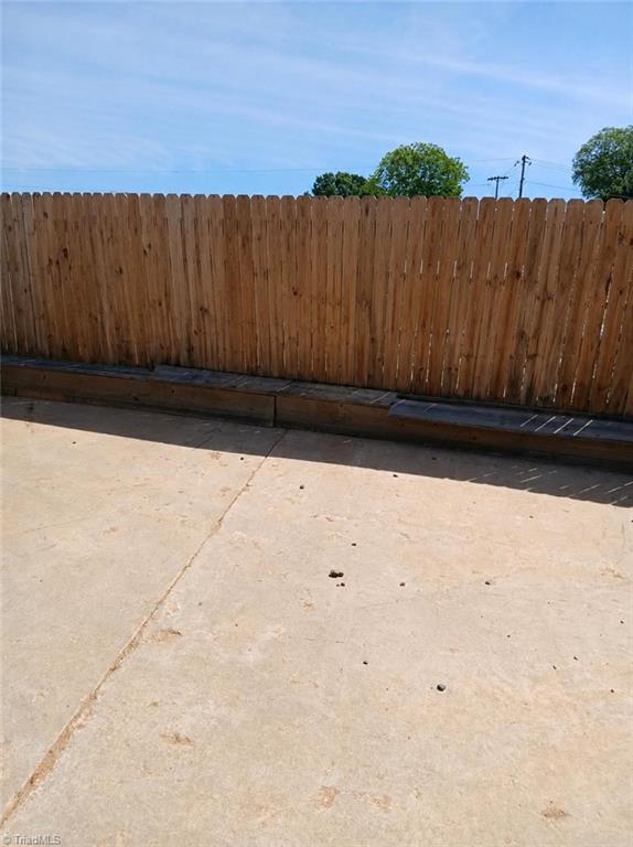 103 E Harrison Street Property Photo 2