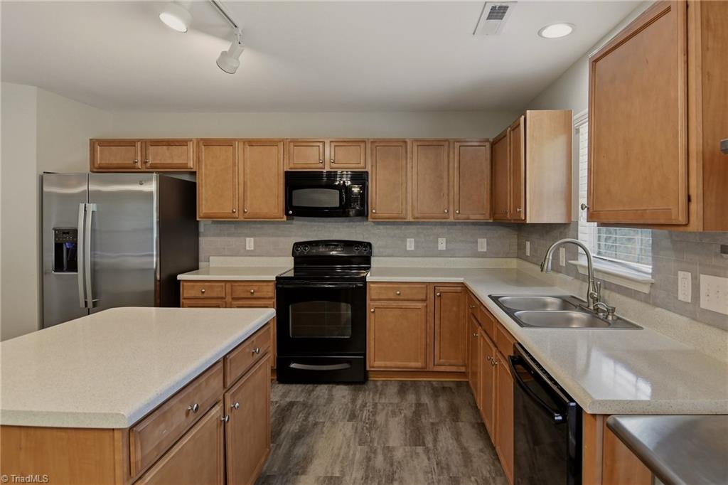 4819 Clarkson Road Property Photo 10