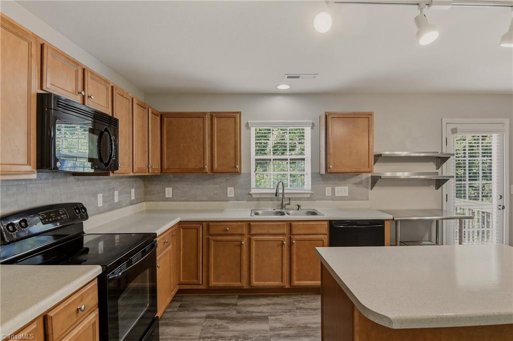 4819 Clarkson Road Property Photo 11