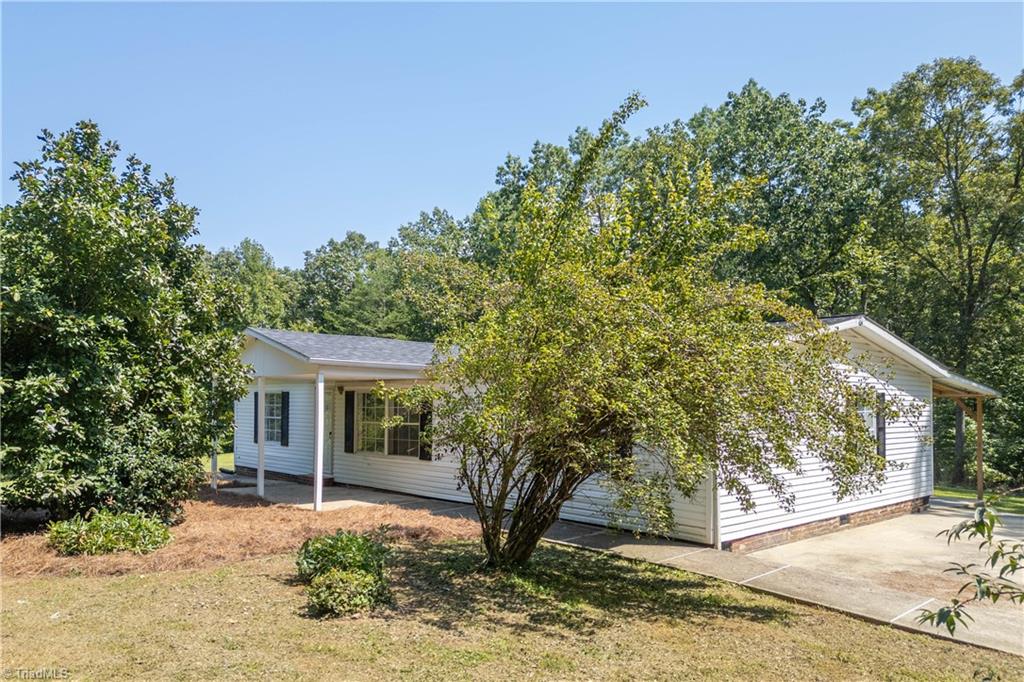 185 Marlin Boulevard Property Photo 1