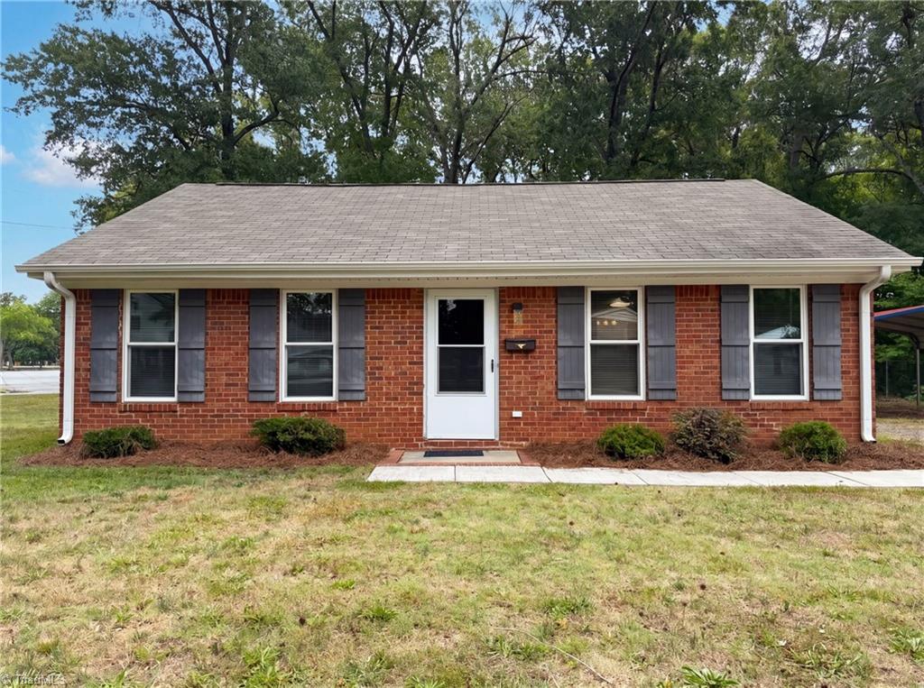304 Field Street Property Photo 1