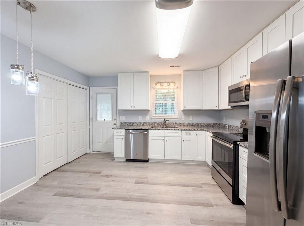 304 Field Street Property Photo 6