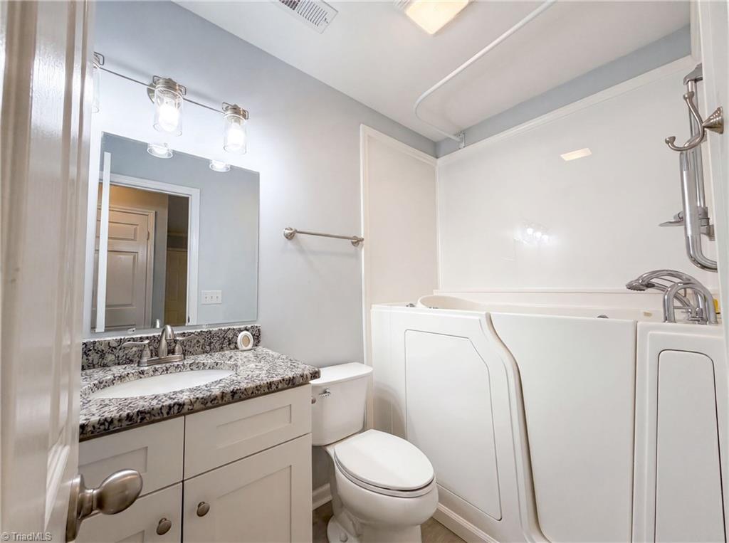 304 Field Street Property Photo 12